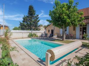 Maisons de vacances Spacious holiday home in Bergerac with private pool : photos des chambres