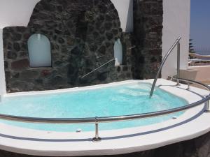 Dream Island Hotel Santorini Greece