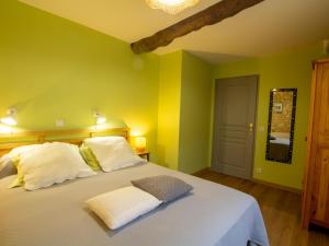 Maisons de vacances Gite Saint-Amand-de-Vergt, 3 pieces, 4 personnes - FR-1-616-245 : photos des chambres