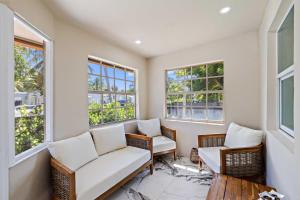 THE PALMS 3BR-Minutes to Beach, Scuba, Downtown, Airport