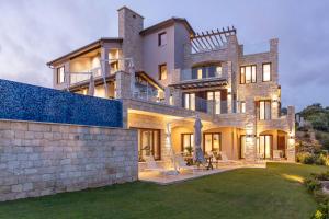 Villa Elea, New Deluxe Golf Villa at Aphrodite Hills - 6 Bedrooms, 7 Bathrooms