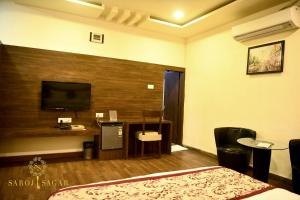 Hotel Saroj Sagar