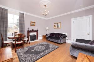 JOIVY Cozy Apt near Edinburgh Castle