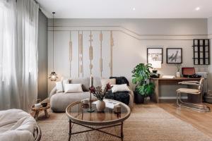 EKONDA- 2 Bedroom Apartment in Trafalgar