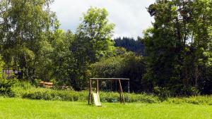 Maisons de vacances Maison de 2 chambres avec jardin amenage et wifi a La Chapelle Geneste : photos des chambres