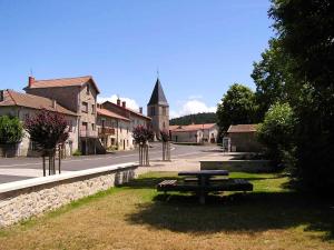 Maisons de vacances Maison de 2 chambres avec jardin amenage et wifi a La Chapelle Geneste : photos des chambres