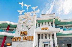 The City Gate Hotel