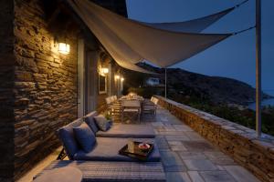 Seabreeze house by the sea by Andros Villas Collection