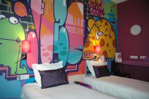 Hotels The Originals Boutique, Hotel de l'Univers, Montlucon (Inter-Hotel) : photos des chambres