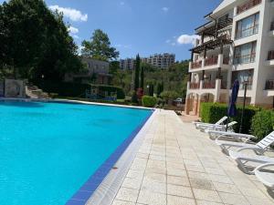 Balchik Gardens apartments