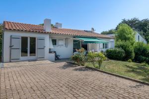 Maisons de vacances Maison pour 8 personnes a 300 m de la plage du Porteau a Sainte Marie sur Mer - Pornic : photos des chambres