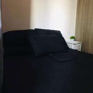 Cozy Bedroom FAME Condo Greenfield EDSA MRT Shaw