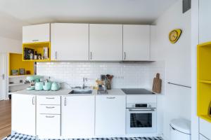 THE BUILDING - Appartement darchitecte avec vue Notre Dame de la Garde