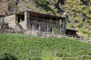 Fortress House Khakhabo - Prigorodnoye