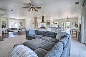 Beautiful Hemet Home Large Patio and Mtn Views!