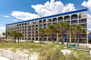 Gulf Front Two Queen Beds room in The Island by Hotel RL
