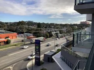 Furnished 2 BR/2 Baths apartment at MCity Clayton - 维勒希尔