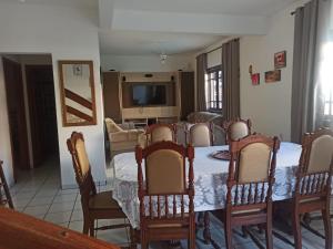 CASA ARMANI 50 metros DA PRAIA MARISCAL BOMBINHAS