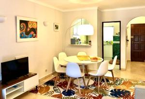 Art 13 - Apartamento com piscina