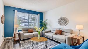 Magical 7BR Resort Pool Home Near Disney & Orlando Attractions