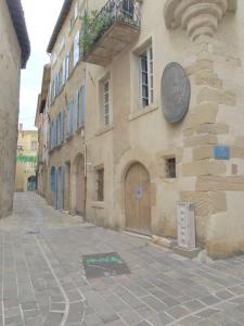 Appartements Romans-sur-Isere, maison de rue en centre ancien : photos des chambres