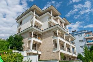 Paraiso Theopolis -Inclusive