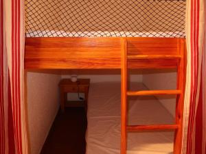 Studio skis aux pieds avec balcon, centre station - FR-1-322-466