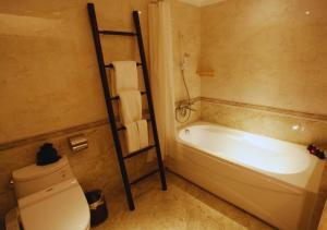 Hotel Emerald Waters Classy