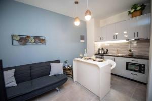 Katrin Studio kefalomandouko Corfu