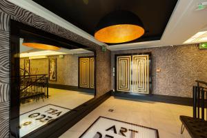 Elegancki Apartament w Centrum Gdyni z Parkingiem by Noclegi Renters