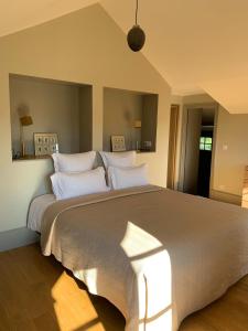 Hotels Hotel de la Villeon : photos des chambres