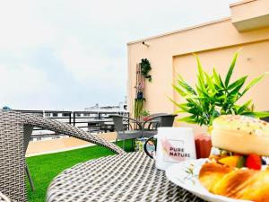 BluO 2BR Jaipur - Lift, Balcony, Parking, Terrace