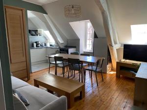 Appartements Studio 2 pers ou Appartement 4-7 pers Quartier Cathedrale : photos des chambres