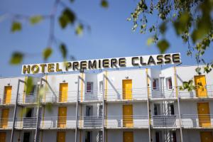 Hotels Premiere Classe Cherbourg - Tourlaville : photos des chambres