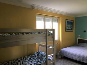 Hotels Hotel Val De Saone Lyon Caluire Rillieux : Chambre Quadruple