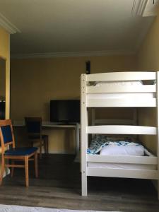 Hotels Hotel Val De Saone Lyon Caluire Rillieux : Chambre Quadruple - Non remboursable