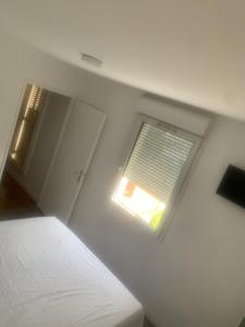 Belle chambre privée dans un appartement à Nogent sur Marne