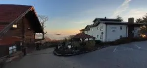 Kastanienhof Apartment Hotel - Gerbach