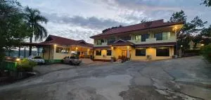 สังขละการ์เด้นโฮม - Ban Doeng Khu Thu