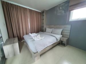GB710 Grand Blue Beach Condo maephimholiday