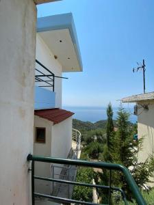 Lirim Shenmiter Lukove