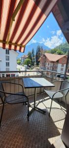 Hotel Tell and Apartments