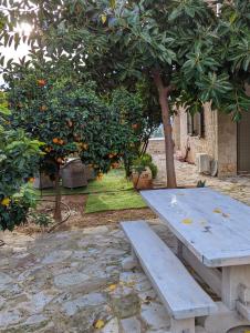 Magnificent, Authentic Private Villa and the Guest house