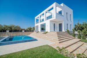 Boheme Villas close access to Laganas Resort