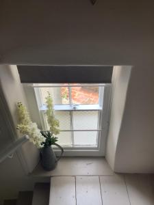 1A River Cottage, Baslow