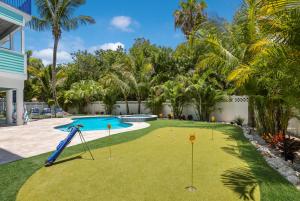 Mahi Mahi 213 Elm Ave