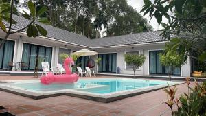Pool Villa Nita