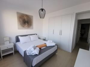 COSea Living: Seaside Two Bedroom Flat in Harbour 106