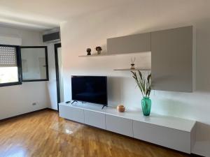 Ginos Apt. - Zona Ospedale SantOrsola e Fiera