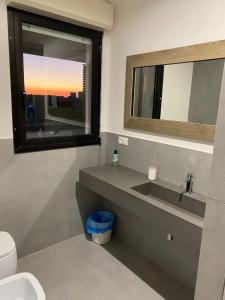 Ginos Apt. - Zona Ospedale SantOrsola e Fiera